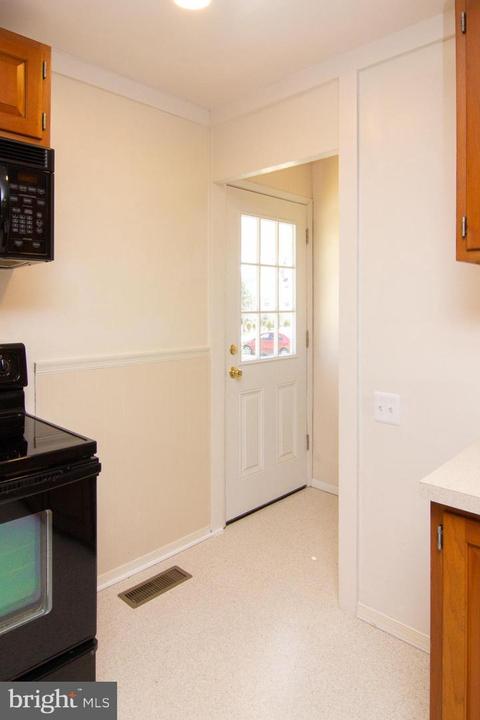 317 Marganza S, Laurel, MD 20724 photo 3