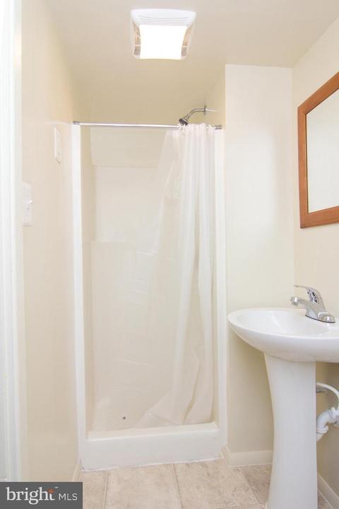 317 Marganza S, Laurel, MD 20724 photo 16