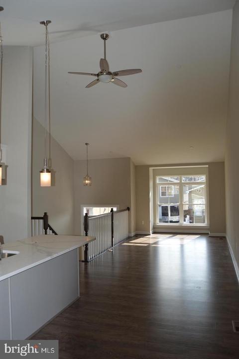 766 205th St, Pasadena, MD 21122 photo 9