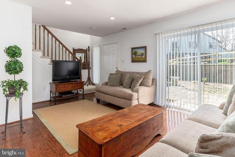 2071 Happy Ln, Crofton, MD 21114 photo 8
