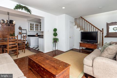 2071 Happy Ln, Crofton, MD 21114 photo 9