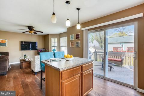 652 210th St, Pasadena, MD 21122 photo 10
