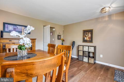 652 210th St, Pasadena, MD 21122 photo 4