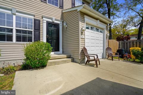 652 210th St, Pasadena, MD 21122 photo 2