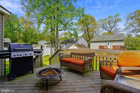 652 210th St, Pasadena, MD 21122 photo 33