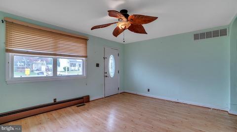 223 Dale Rd, Pasadena, MD 21122 photo 5