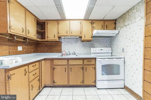 223 Dale Rd, Pasadena, MD 21122 photo 8