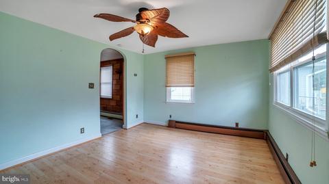 223 Dale Rd, Pasadena, MD 21122 photo 3