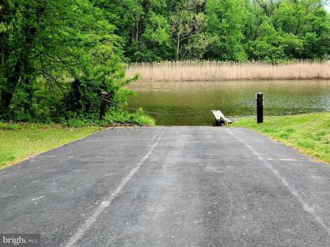 1679 Thorpe Rd, Pasadena, MD 21122 photo 37