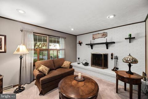 1679 Thorpe Rd, Pasadena, MD 21122 photo 24