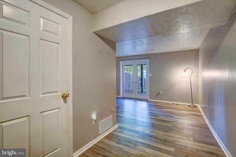 360 Rambling Ridge Ct, Pasadena, MD 21122 photo 25