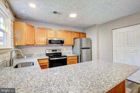 360 Rambling Ridge Ct, Pasadena, MD 21122 photo 9