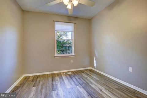 360 Rambling Ridge Ct, Pasadena, MD 21122 photo 23