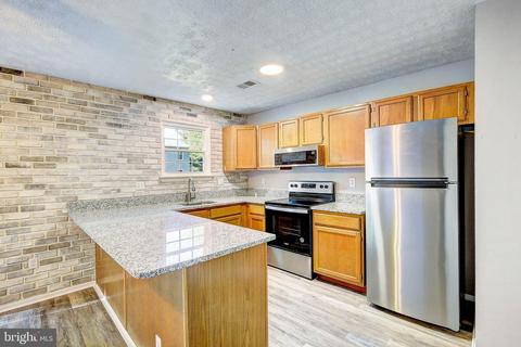 360 Rambling Ridge Ct, Pasadena, MD 21122 photo 7