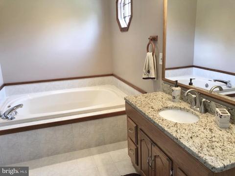 3841 Muddy Creek Rd, Edgewater, MD 21037 photo 13