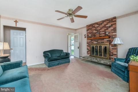 8438 Main Ave, Pasadena, MD 21122 photo 4