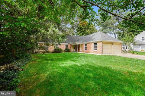 1607 Earlham Ave, Crofton, MD 21114 photo 2