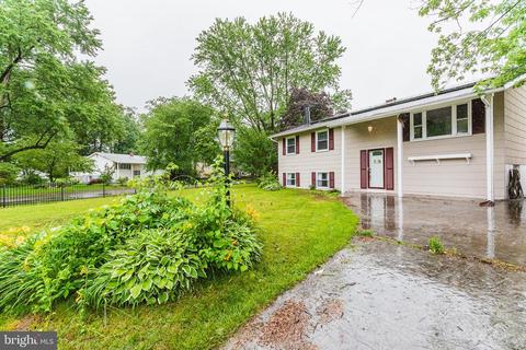 1 Gerald Ct, Severn, MD 21144 photo 1