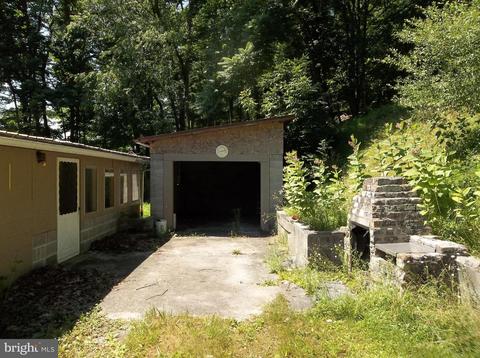 10501 Hinkle Rd SE, Cumberland, MD 21502 photo 3