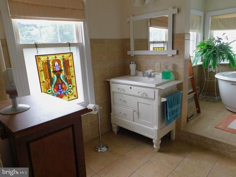 73 E Main St, Lonaconing, MD 21539 photo 17