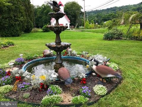 73 E Main St, Lonaconing, MD 21539 photo 3