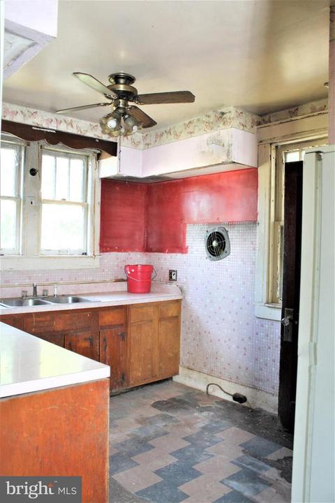 14 Elder St, Cumberland, MD 21502 photo 16