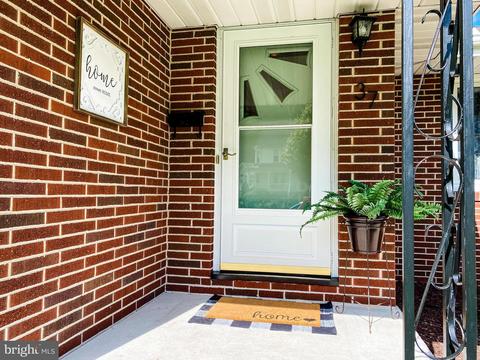 37 E Railroad St, Lonaconing, MD 21539 photo 2
