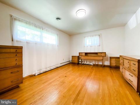 37 E Railroad St, Lonaconing, MD 21539 photo 12