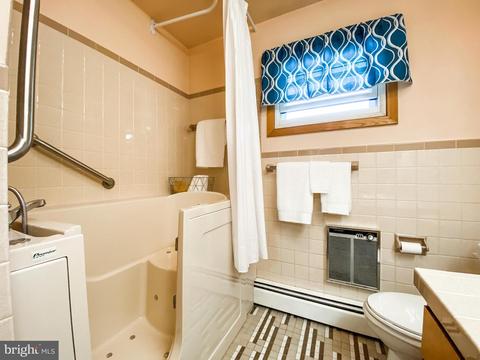 37 E Railroad St, Lonaconing, MD 21539 photo 10