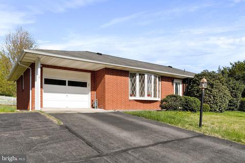 23 Vocke Dr, La Vale, MD 21502