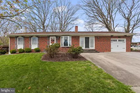 15701 Acorn Ct SW, Cumberland, MD 21502