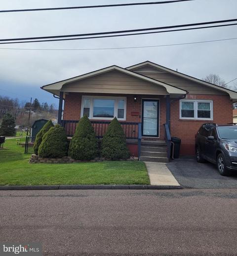 41 Green St, Frostburg, MD 21532