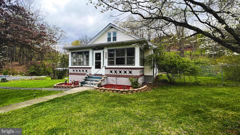 10209 Piney Mountain Rd SW, Frostburg, MD 21532