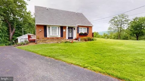 11041 Ramblewood Dr NW, Cumberland, MD 21502