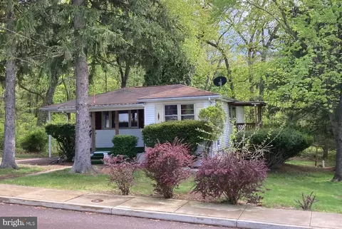 226 Smoot St, Westernport, MD 21562