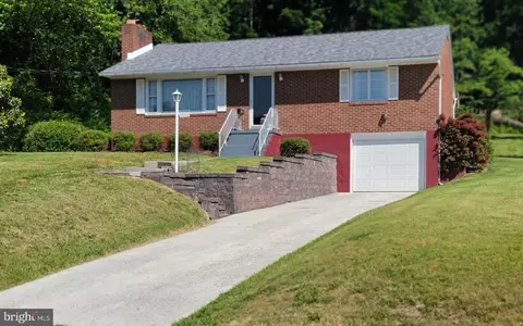 1808 Bedford St, Cumberland, MD 21502