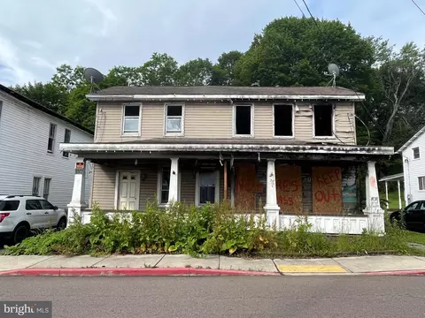 19 Douglas Ave, Lonaconing, MD 21539