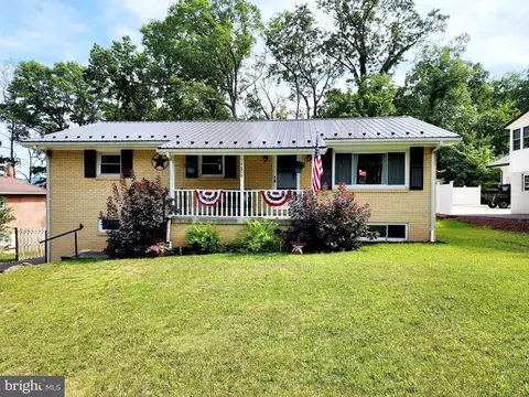 14808 Bourbon St, Cresaptown, MD 21502