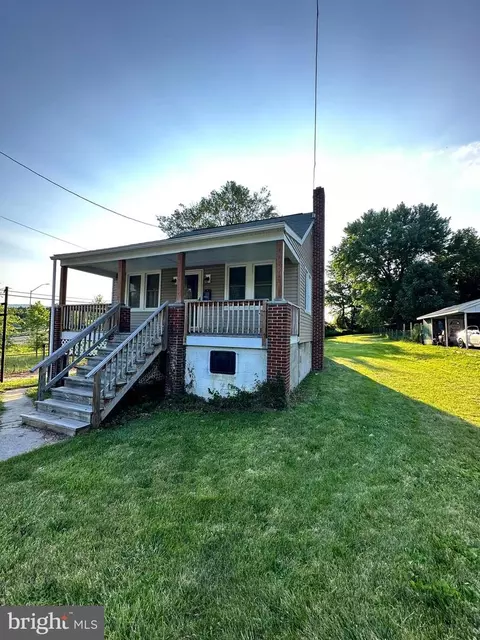 25225 Golden Cross St SW, Westernport, MD 21562