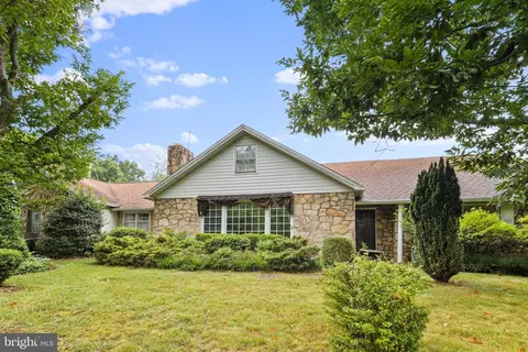 1009 National Hwy, La Vale, MD 21502