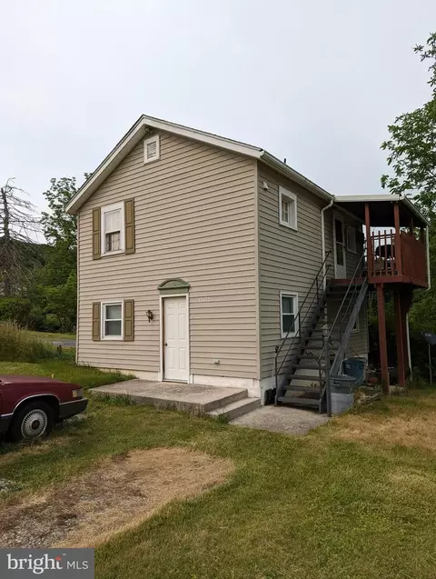 13105 Judy Ln NE, Cumberland, MD 21502