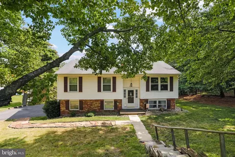22724 Horse Rock Rd SW, Westernport, MD 21562