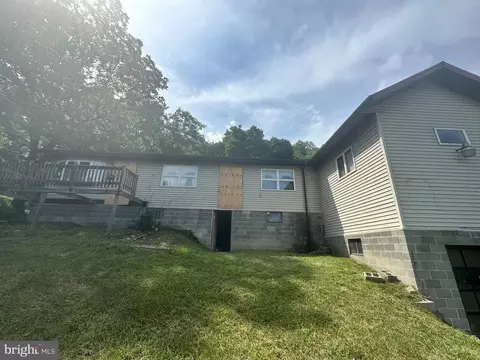 512 Hill St, Cumberland, MD 21502