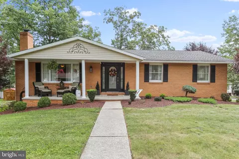 15108 Colonial Ct SW, Cumberland, MD 21502