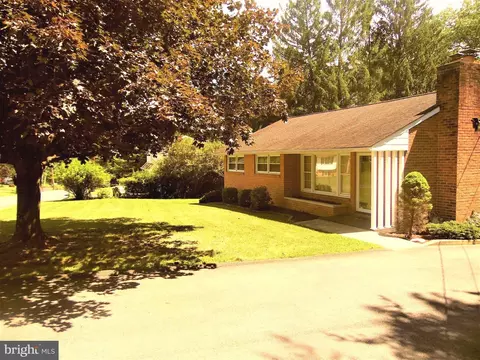 12406 Gramlich Rd SW, Cumberland, MD 21502