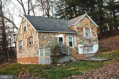 12701 Oldtown Rd SE, Cumberland, MD 21502