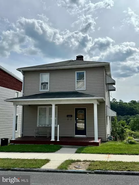 828 Columbia Ave, Cumberland, MD 21502
