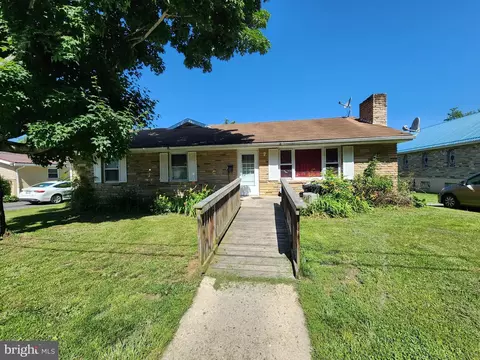205 Roosevelt St, Westernport, MD 21562