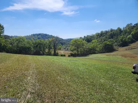 10810 Jeffries Rd, Cumberland, MD 21502