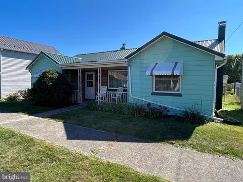 9 E Roberts St, Cumberland, MD 21502